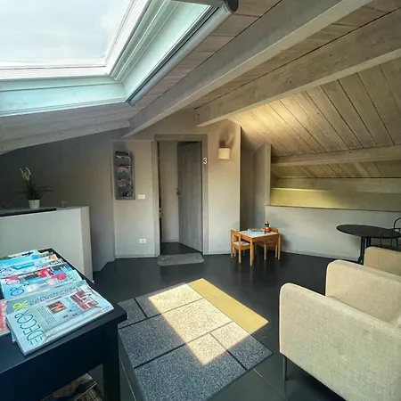 Sciara Biscari 3*
